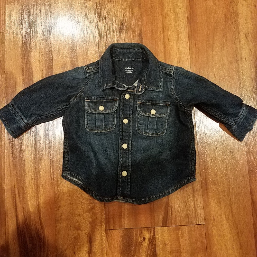 Gap denim button down shirt size 3/6 months